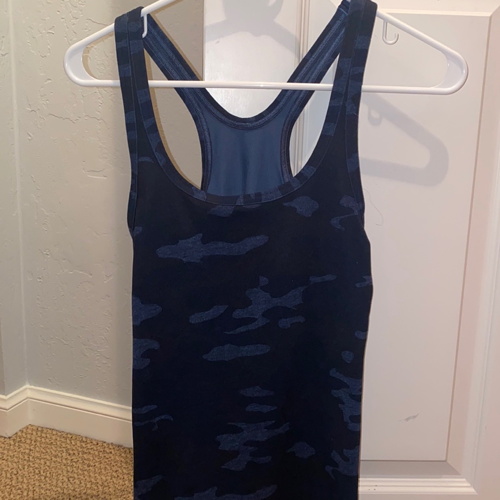 Lulu lemon workout top